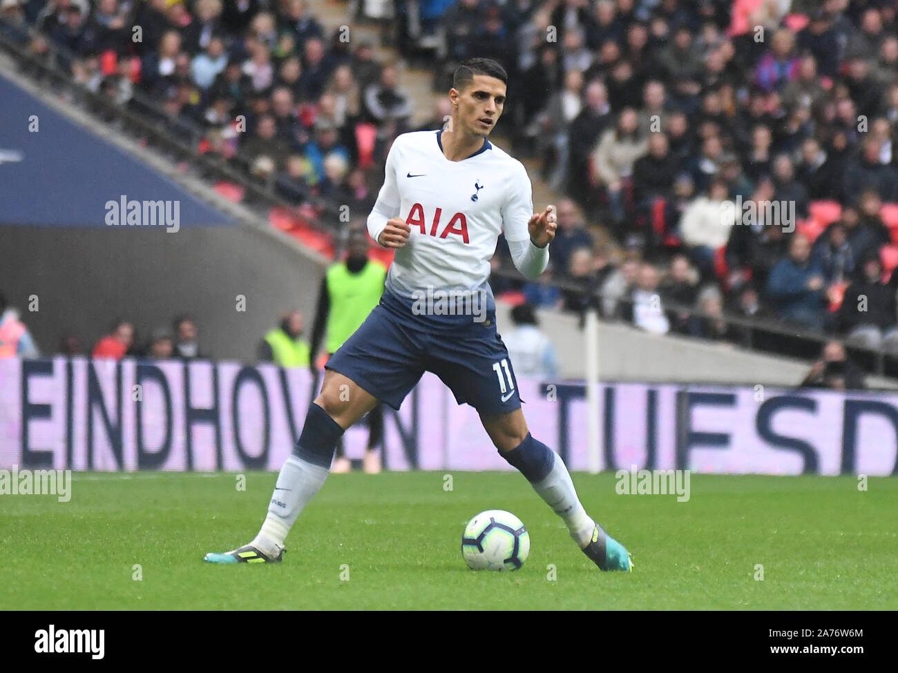 Londra, Inghilterra - Ottobre 6, 2018: Erik Lamela di Tottenham mostrato durante il 2018/19 English Premier League tra Tottenham Hotspur e Cardiff City a Wembley Stadium. Foto Stock