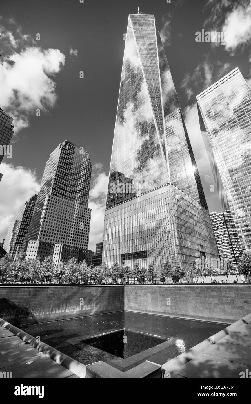 9/11 Memorial. L'impronta di una delle torri. La città di New York. Foto Stock