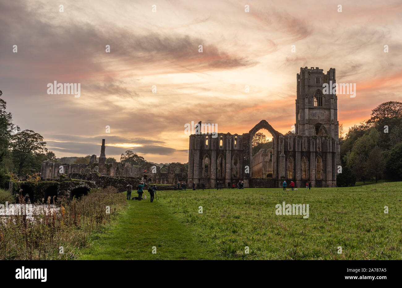 Magnifica Abbazia delle fontane nel North Yorkshire Foto Stock