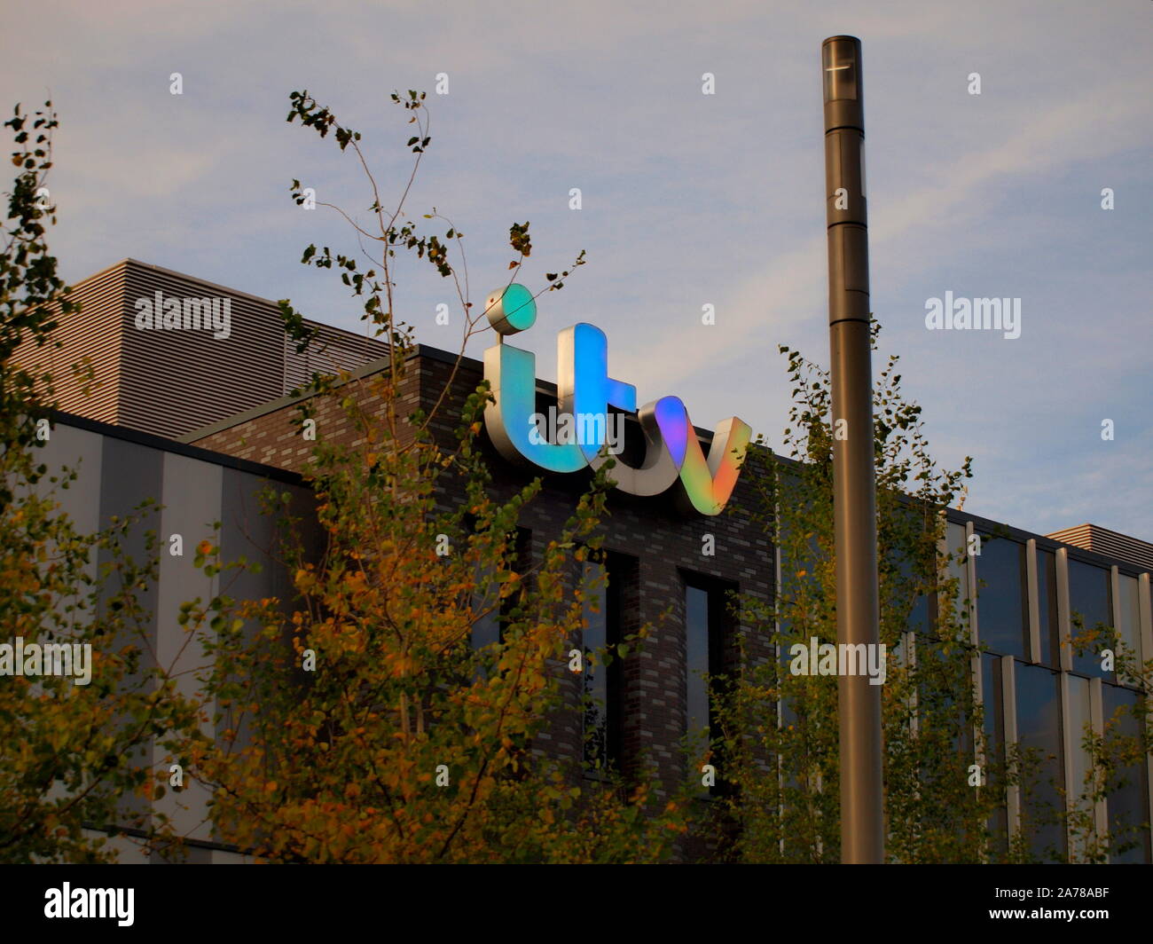 Il logo di ITV, Granada Studios, media city, Salford, Manchester. Foto Stock