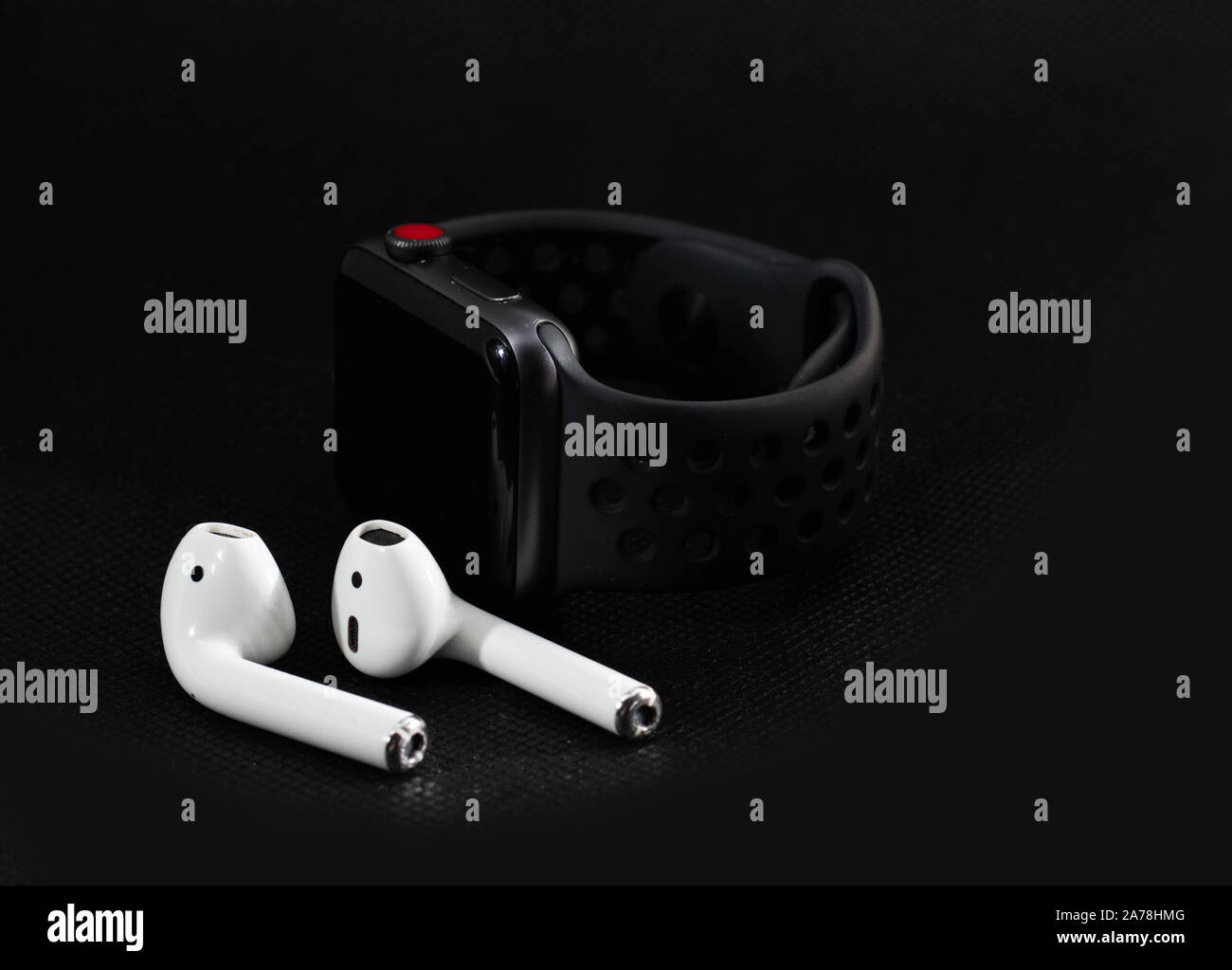 Chiudere l immagine dell'orologio di Apple e Apple air cialde 2 Foto Stock