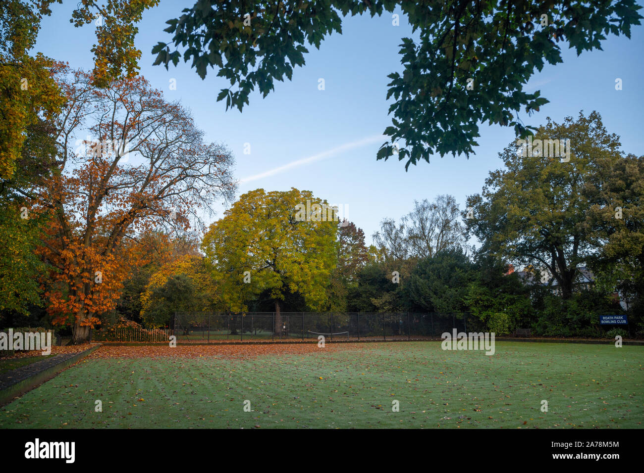 Colori autunnali, Roath Park, Roath, Cardiff, Galles, UK. Foto Stock