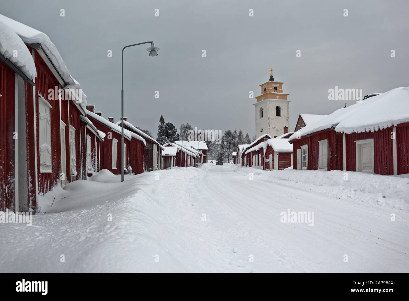 Street nella città di chiesa di Gammelstad, Svezia, il sito Patrimonio Mondiale dell'UNESCO Foto Stock