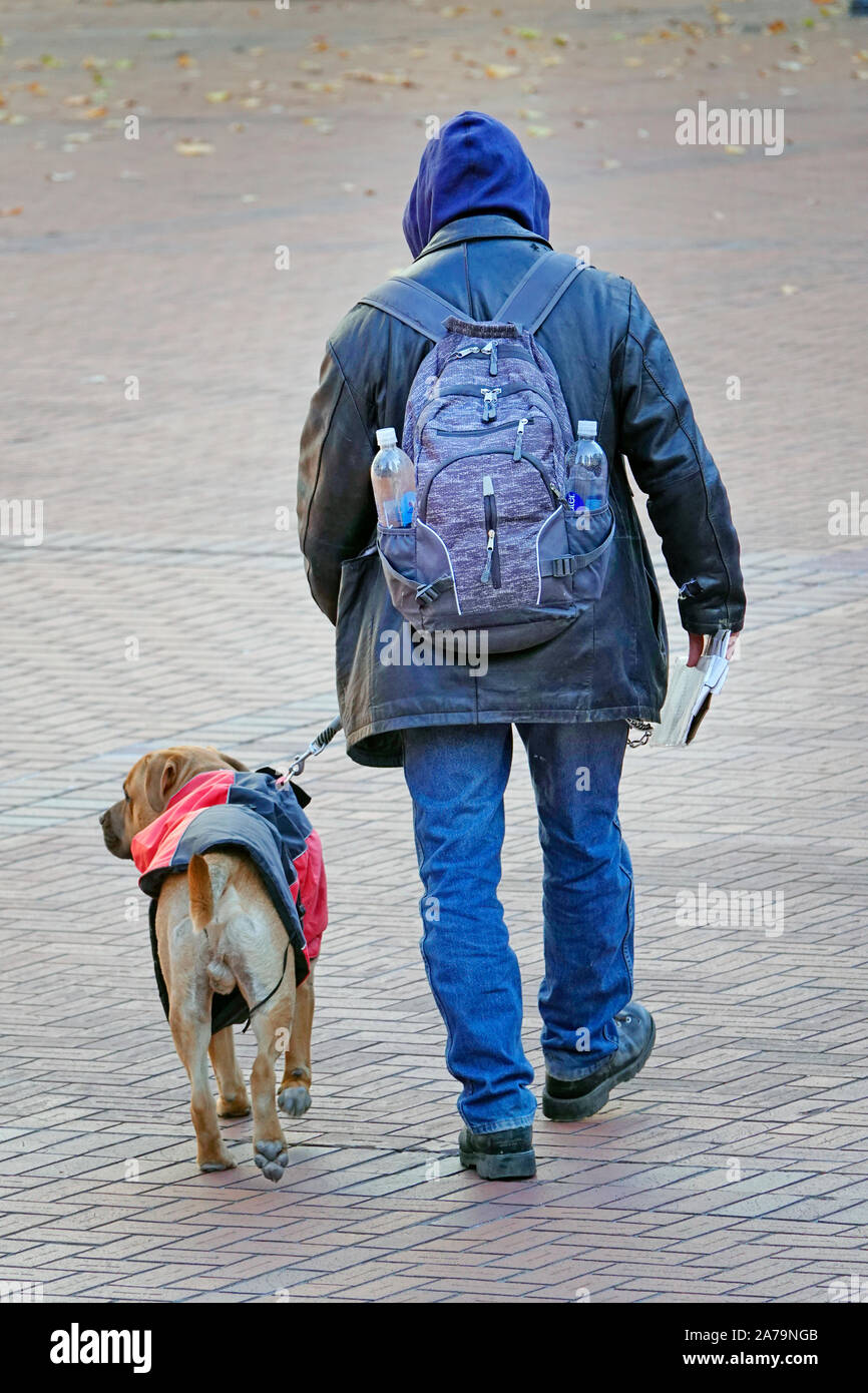 Quasi 4.100 persone sono rimaste senza tetto nelle città di Portland, Oregon, la maggior parte di essi vive in città. Più di 2.000 sono dormire fuori ogni vicina Foto Stock