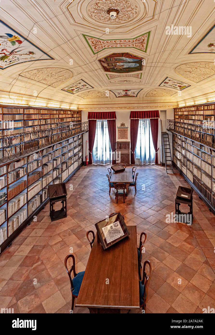 Italia Marche Osimo Palazzo Campana Biblioteca Storica| Italia Marche Osimo Palazzo Campana archivio storico e biblioteca Foto Stock