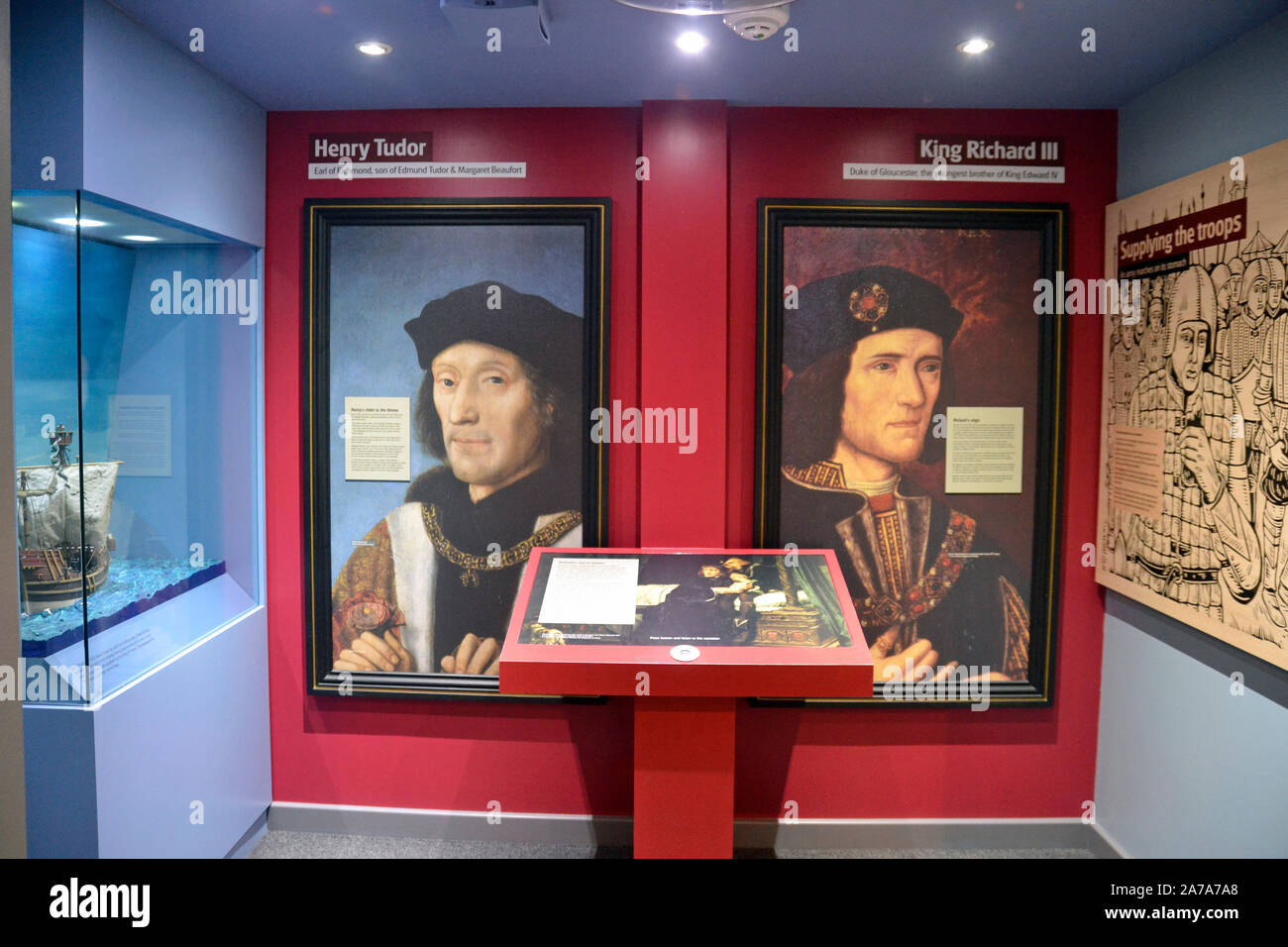 Henry Tudor vs re Richard III a Bosworth Battlefield Heritage Centre, Ambion Lane, Sutton Cheney, Nuneaton, Leicestershire, Regno Unito Foto Stock