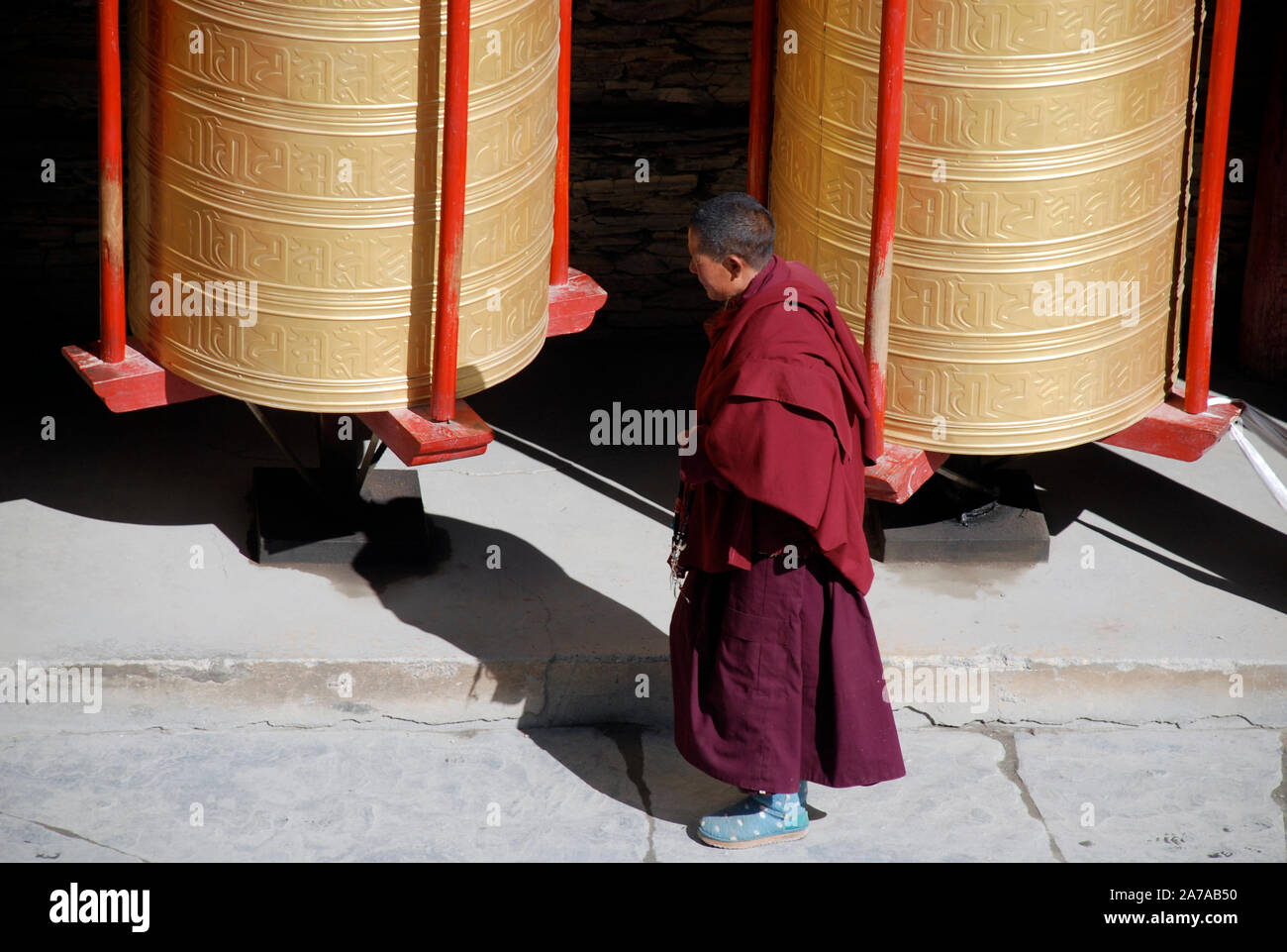 Le grandi mani pila di Tagong in Cina Sichuan Foto Stock