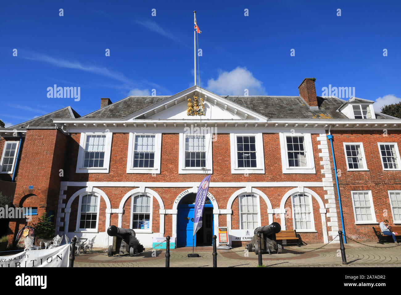 Historic Quay House, utilizzati nell'industria di lana per la memorizzazione nel 1680s, ora Custom House Visitor Center, a Exeter il Quayside, nel Devon, Regno Unito Foto Stock