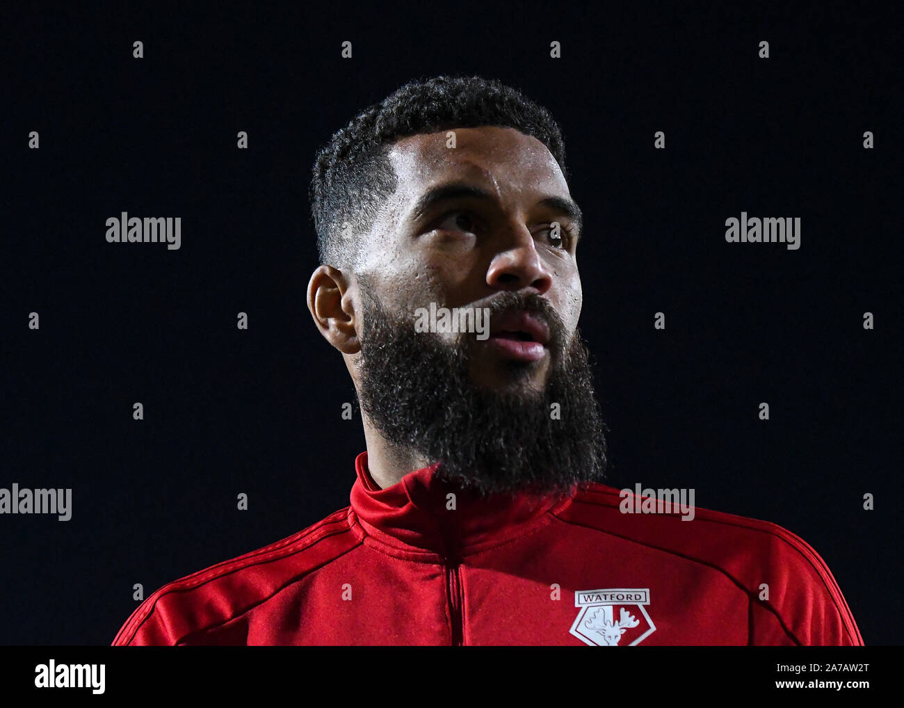 Londra, Inghilterra - 15 febbraio 2019: Adrian Mariappa di Watford raffigurato prima dell'2018/19 FA Cup quinto round gioco tra il Queens Park Rangers FC e Watford FC a Loftus Road Stadium. Foto Stock