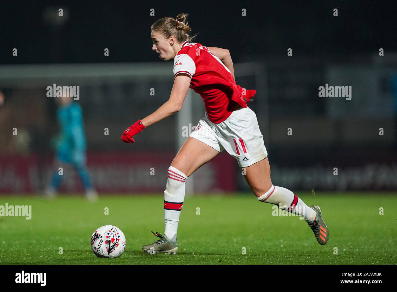 BOREHAMWOOD, Inghilterra - 31 ottobre: Vivianne Miedema di Arsenal sulla palla durante il femminile UEFA Champions League football match tra Arsenal Donne vs SK Slavia Praha Donne al Parco Prato su ottobre 31, 2019 a Borehamwood, Inghilterra (foto di Daniela Porcelli/SPP) Credito: SPP Sport Stampa foto. /Alamy Live News Foto Stock