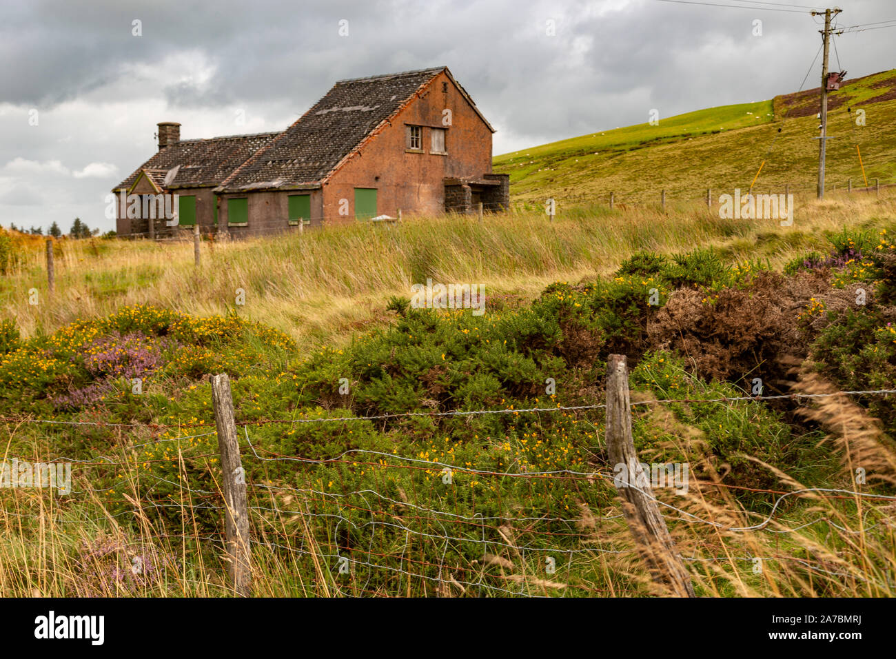 Edificio abbandonato su Denbigh Mori nel Galles del Nord Foto Stock
