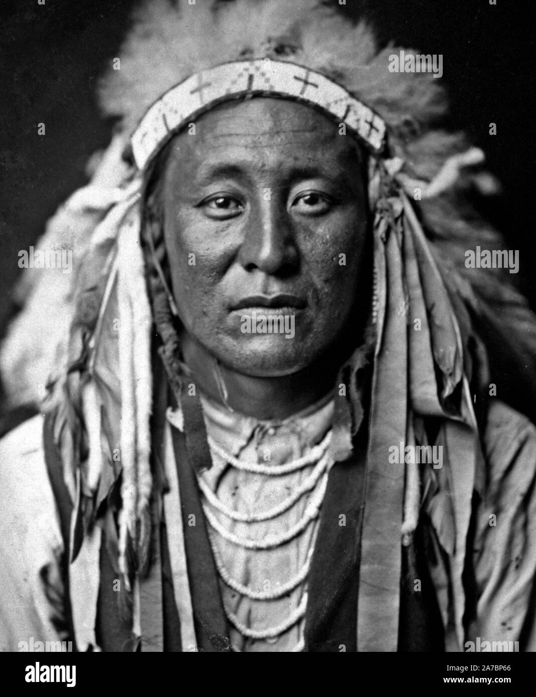 Edward S. Curtis nativi indiani americani - canta in montagna ca. 1905 Foto Stock