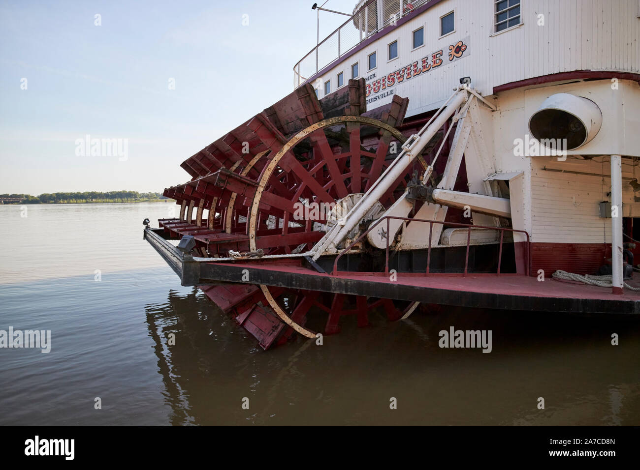 Grande ruota a pale sul retro della belle di Louisville steamboat louisville kentucky NEGLI STATI UNITI Foto Stock