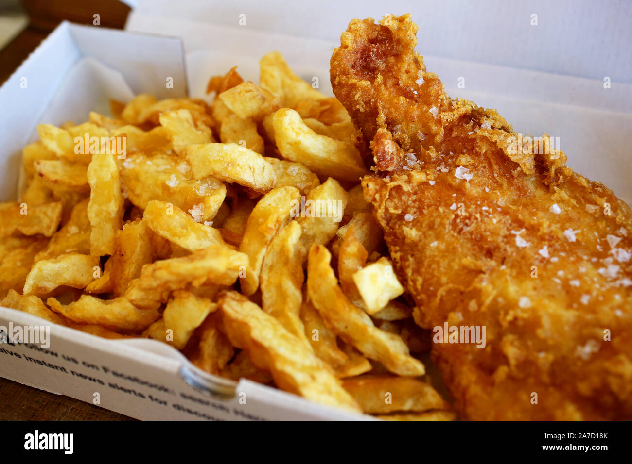 Viste generali di Harry's Fish & Chip shop a Chichester, West Sussex, Regno Unito. Foto Stock