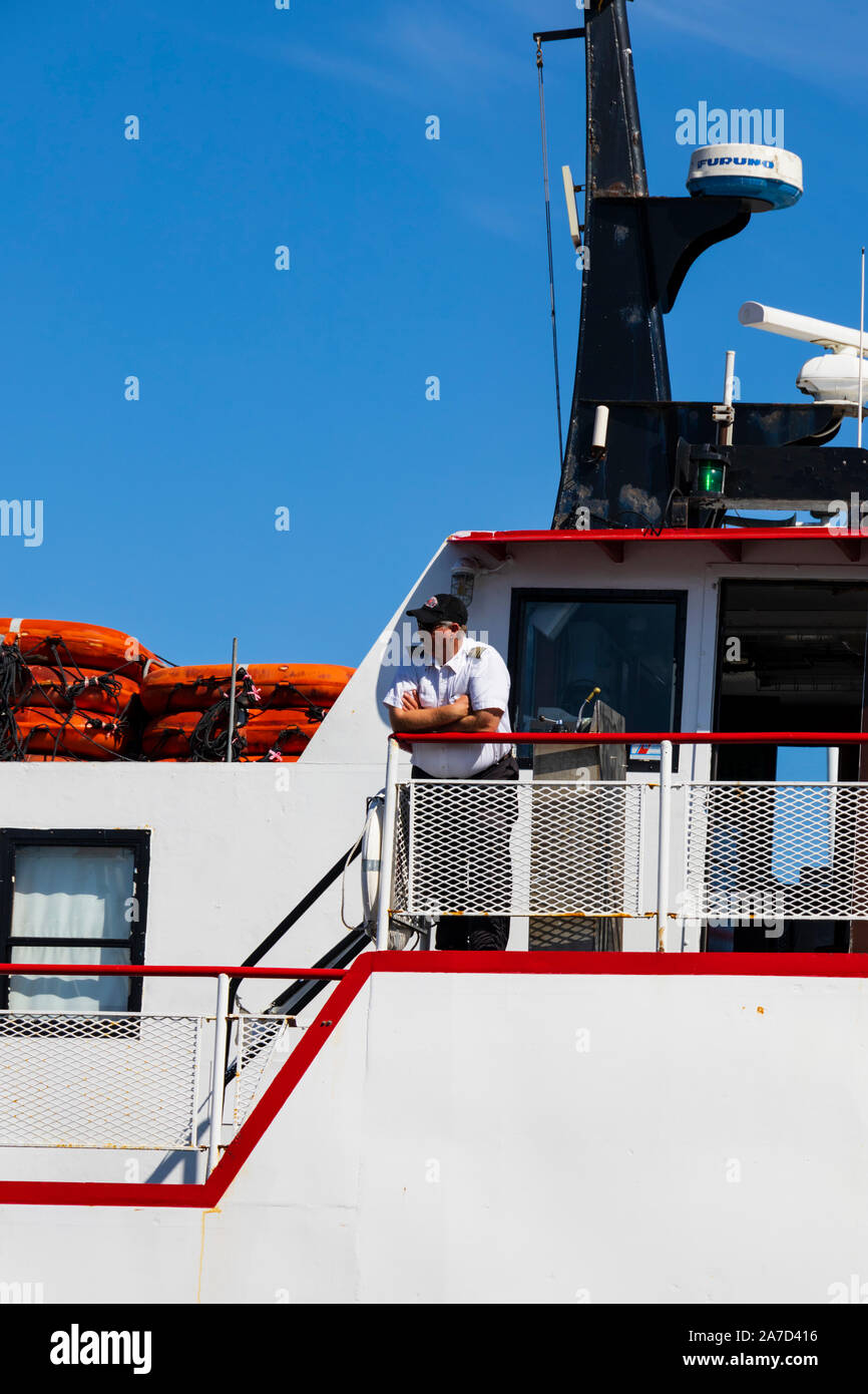Rosso e Bianco traghetto della flotta capitano della barca, San Francisco, California, Stati Uniti d'America Foto Stock