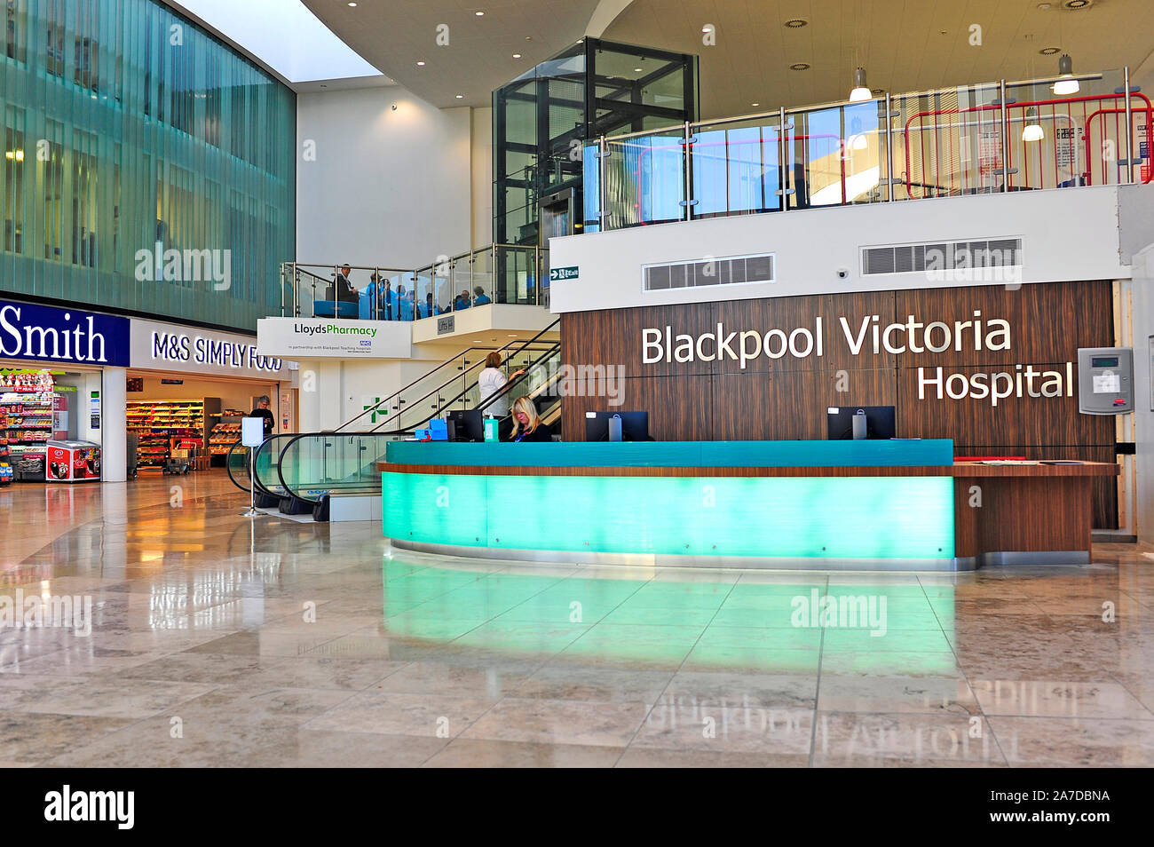 Ingresso principale e la reception di blackpool Victoria Hospital Foto Stock