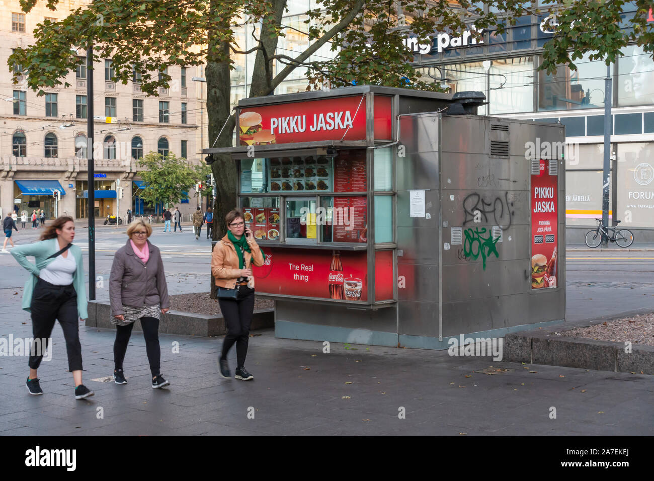 Pikku Jaska un chiosco grill in via Simonkatu a Helsinki, Finlandia Foto Stock
