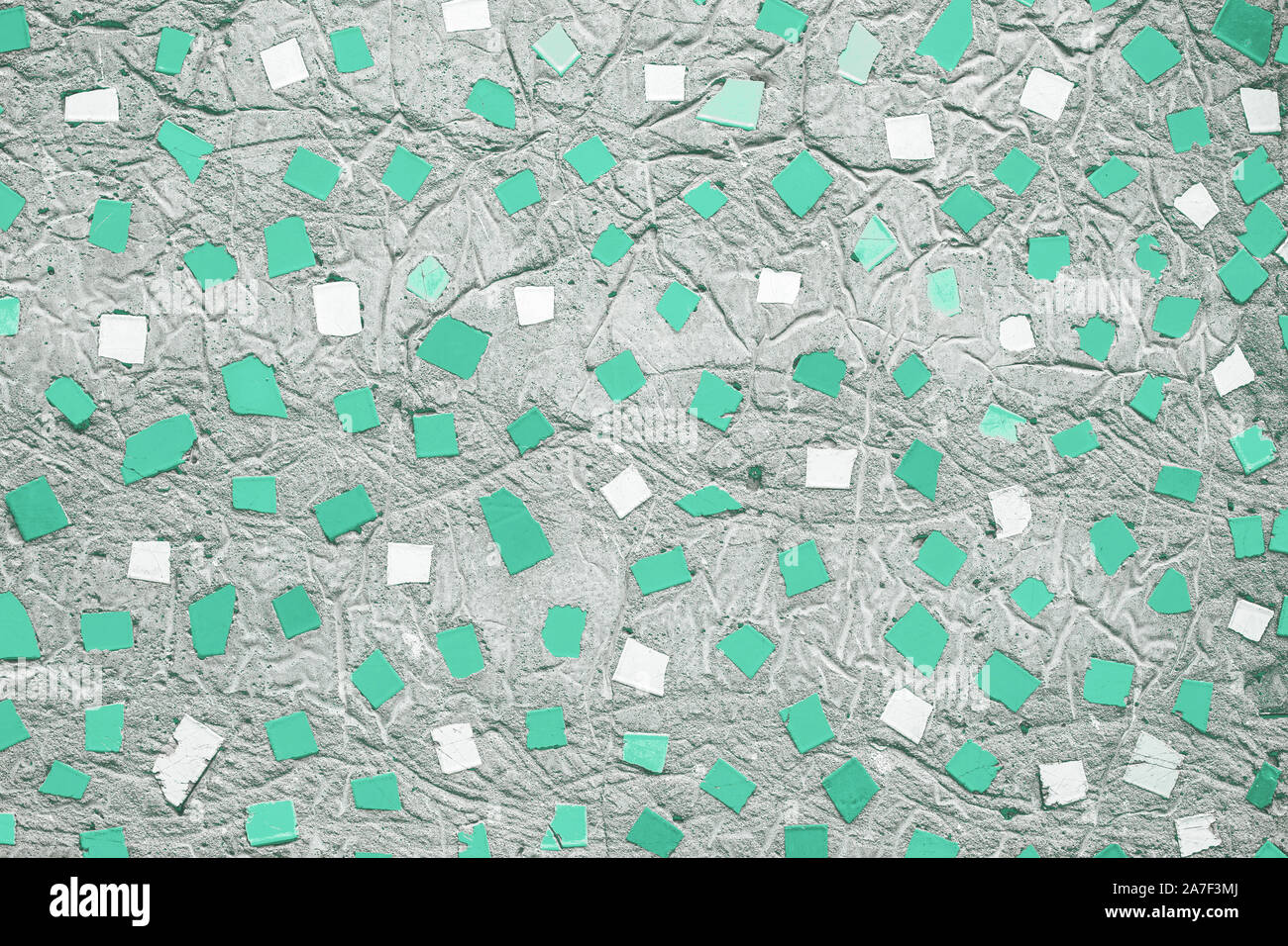 Primo piano della menta alla moda astratto colorato mosaico di piastrelle in ceramica modellato sullo sfondo. Colore concetto di tendenza. Foto Stock