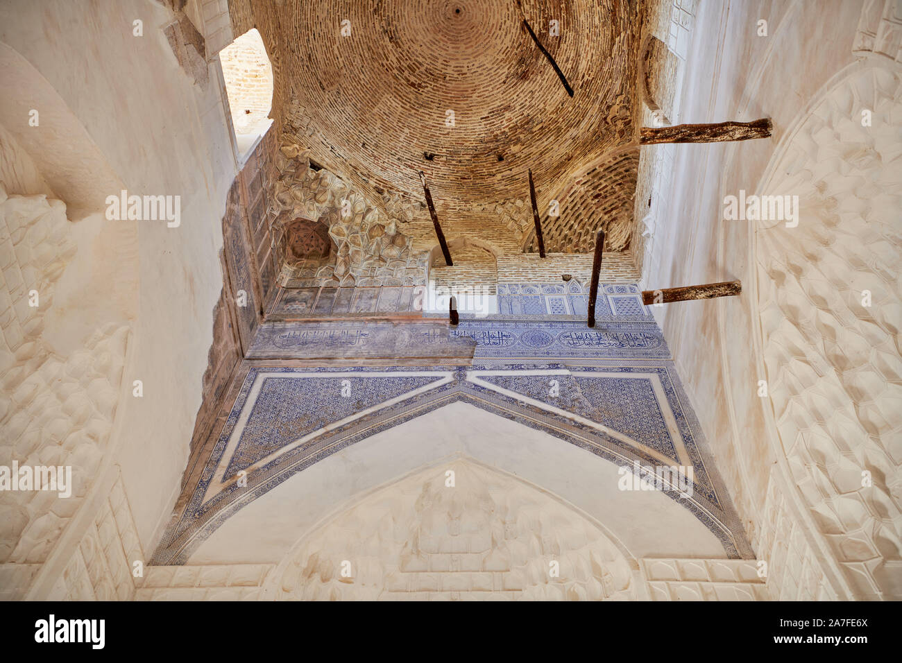 Interior shot della tomba di Jehangir, Timur è più anziano e figlio prediletto, Hazrat-ho Imam complessa, Dorus Saodat complessa, Shahrisabz, Uzbekistan in Asia centrale Foto Stock