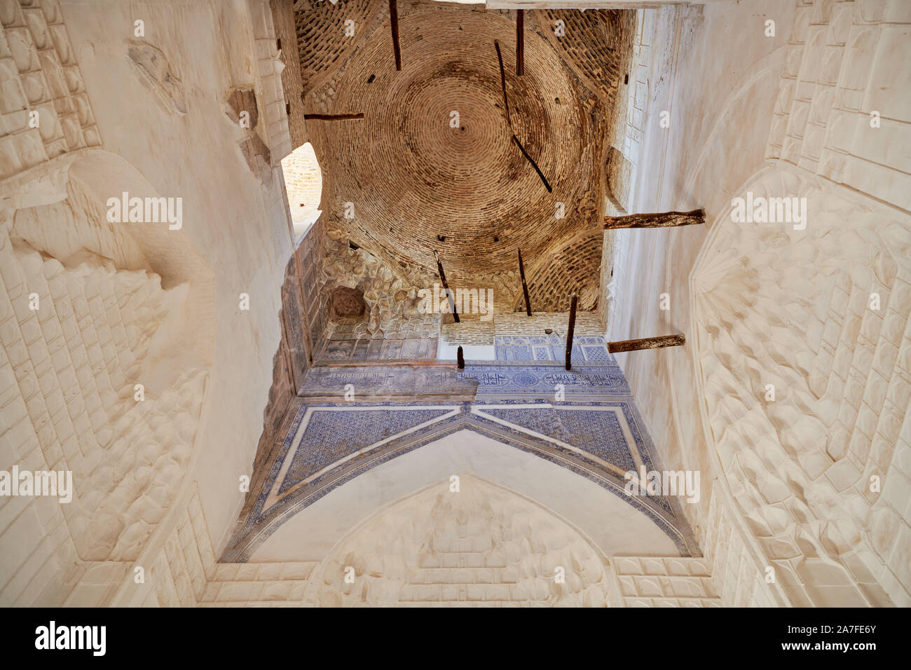 Interior shot della tomba di Jehangir, Timur è più anziano e figlio prediletto, Hazrat-ho Imam complessa, Dorus Saodat complessa, Shahrisabz, Uzbekistan in Asia centrale Foto Stock