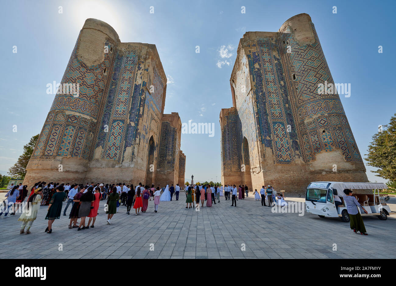 Rovine del cancello per ak Saray Palace, Shahrisabz, Uzbekistan in Asia centrale Foto Stock