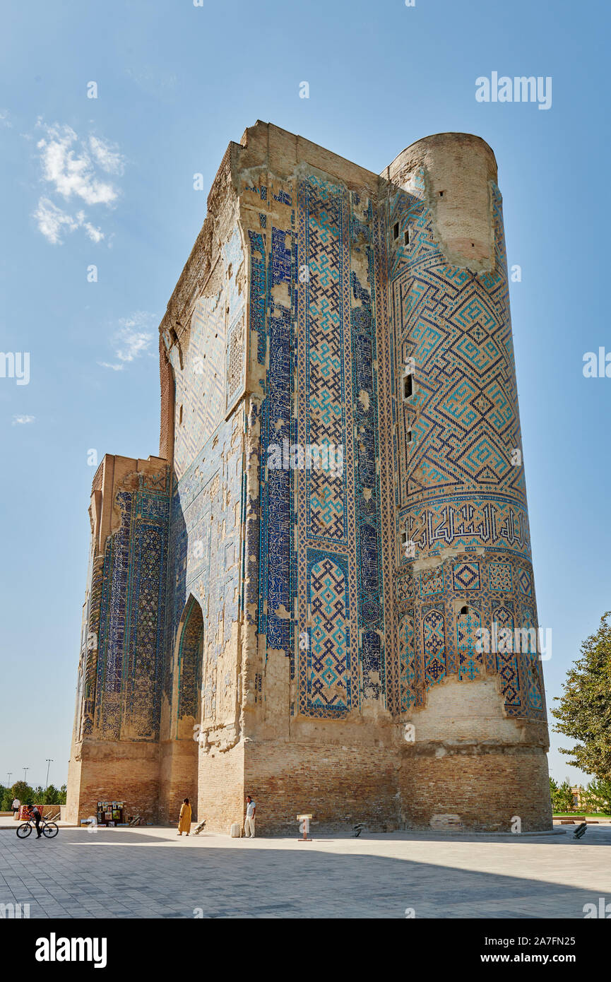 Rovine del cancello per ak Saray Palace, Shahrisabz, Uzbekistan in Asia centrale Foto Stock