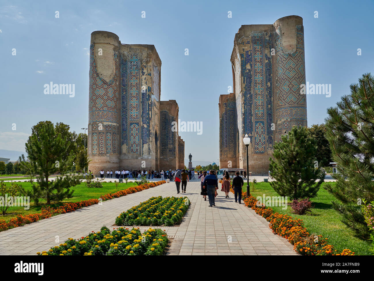 Rovine del cancello per ak Saray Palace, Shahrisabz, Uzbekistan in Asia centrale Foto Stock