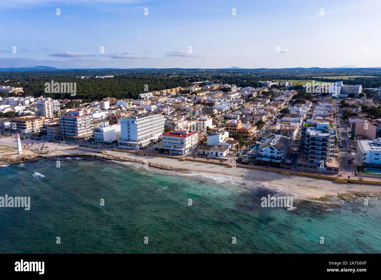 Vista aerea, vista locale con spiaggia, Can Picafort, Maiorca, isole Baleari, Spagna Foto Stock