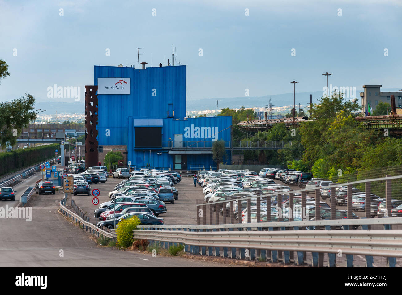 ArcelorMittal mulino di acciaio ingresso in Taranto, Italia Foto Stock