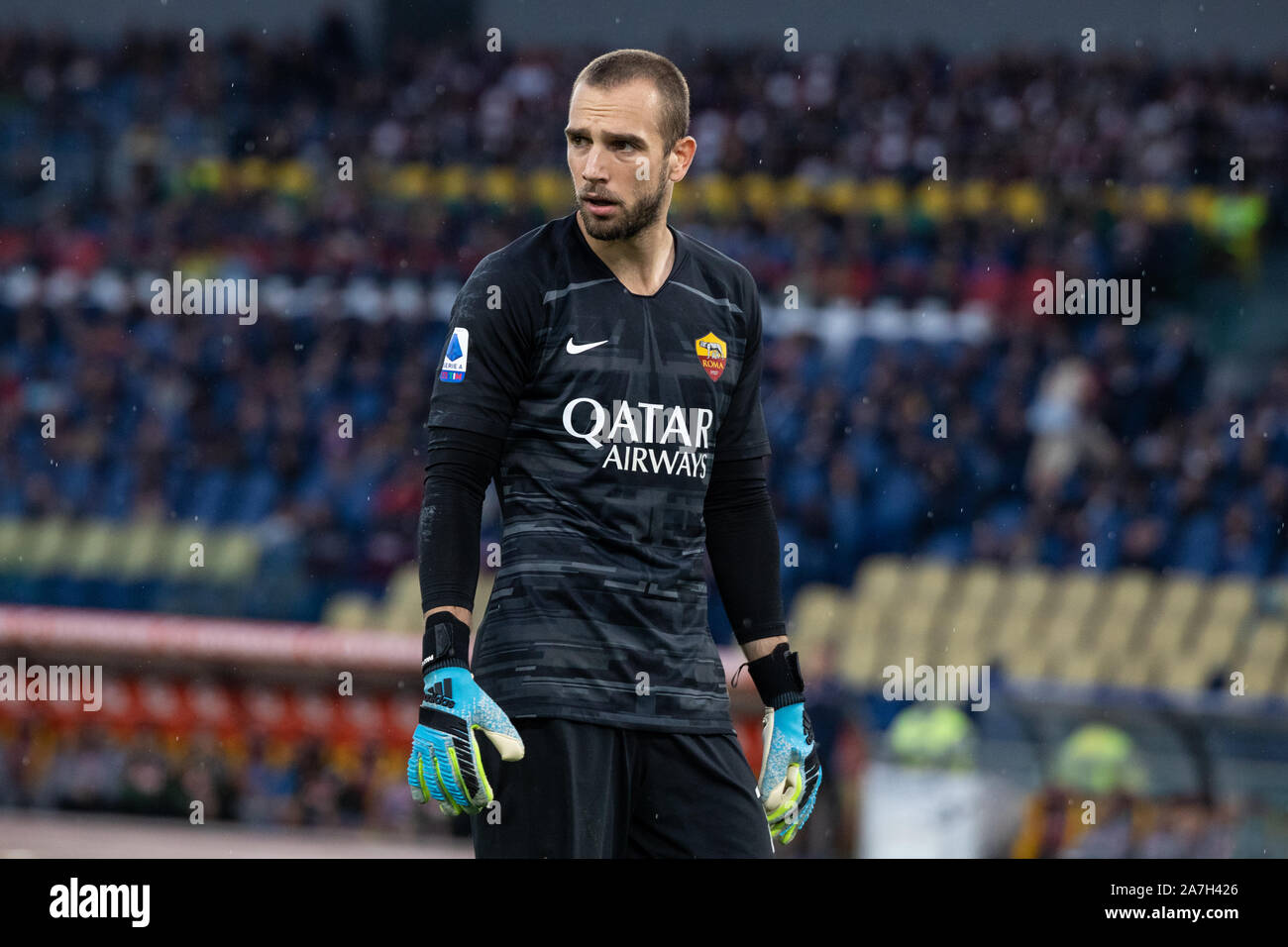 Pau Lopez di come Roma visto in azione durante il campionato italiano di una partita di calcio tra la Roma e SSC Napoli presso lo Stadio Olimpico di Roma.(punteggio finale; come Roma 2:1 SSC Napoli) Foto Stock