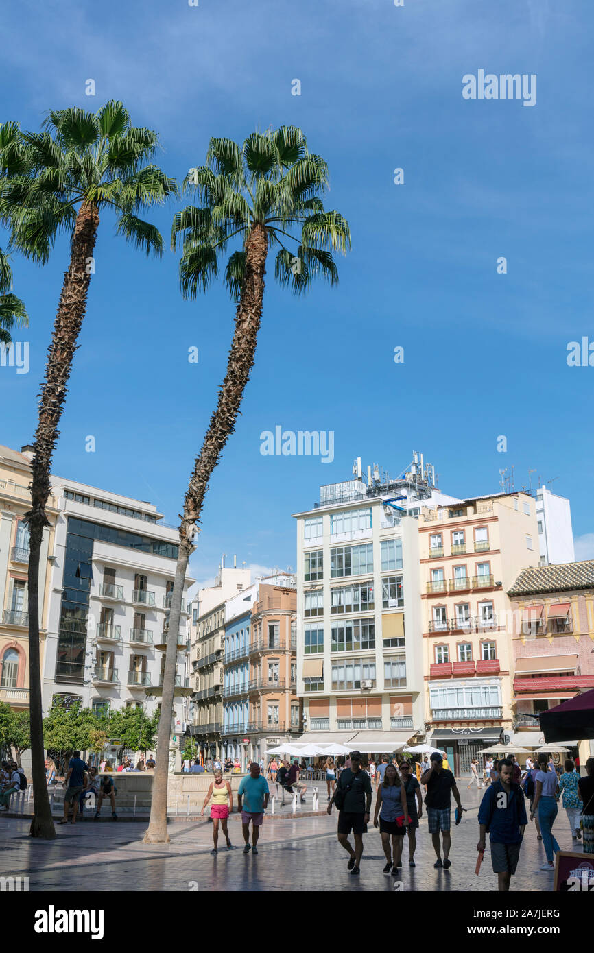 Plaza de la Constitucion, la Piazza della Costituzione, Malaga, Costa del Sol, provincia di Malaga, Andalusia, Spagna meridionale. Foto Stock