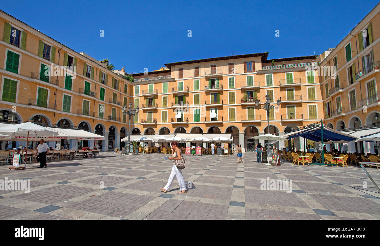 Placa Major, un luogo popolare nella città vecchia di Palma, Palma de Maiorca, isole Baleari, Spagna Foto Stock