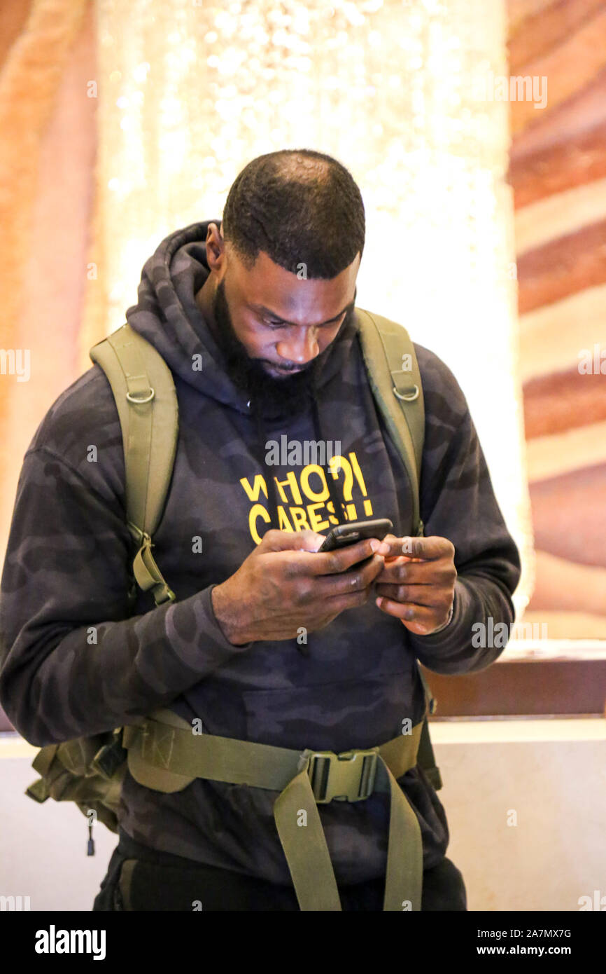 American giocatore di pallacanestro professionale lancia Stephenson, che gioca per Liaoning battenti Leopardi di cinese di pallacanestro, arriva in essa Foto Stock