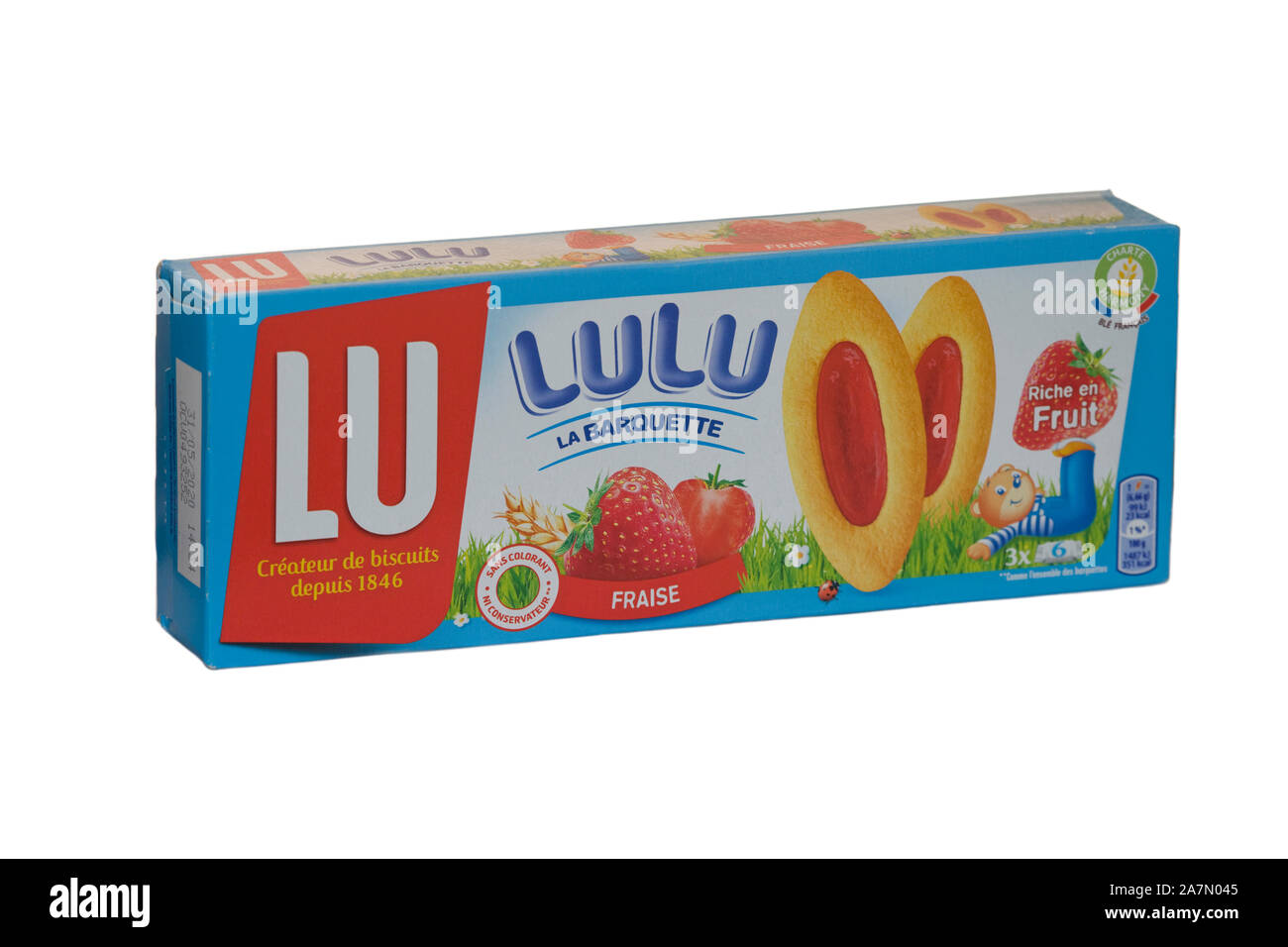 Una scatola di LU Barquette 3 catene fraise biscotti isolato su sfondo bianco Foto Stock