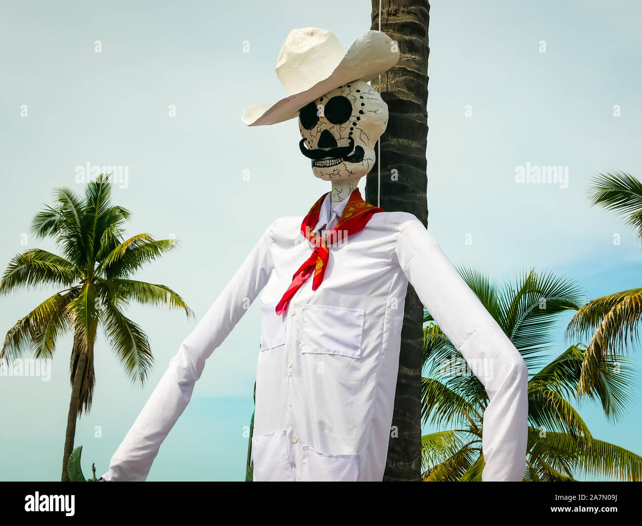 Il giorno dei morti (Dia de los Muertos) Street decorazione. Cowboy messicano scheletro. Foto Stock