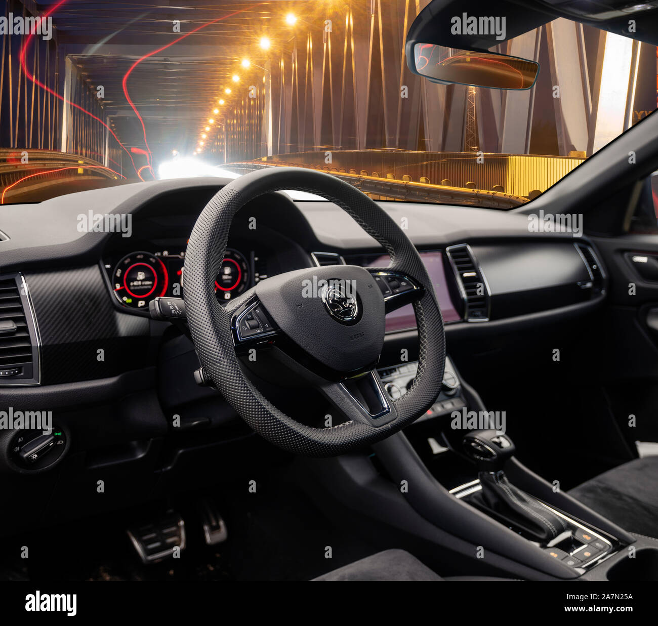 Szczecin, Poland-October 2019: Interno della Skoda SUV Kodiaq nella versione Sportline Foto Stock