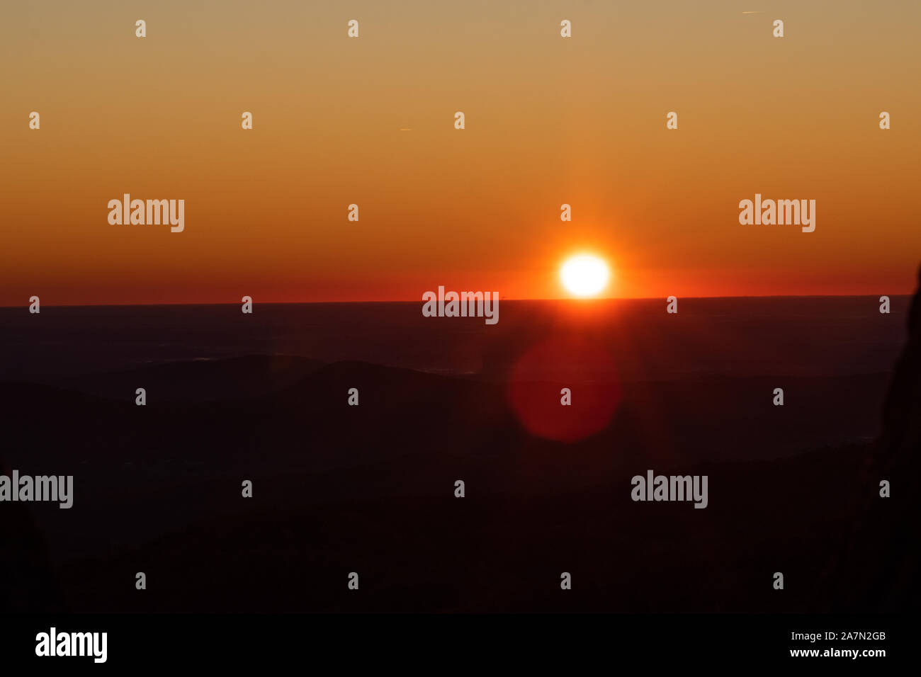 Il sorgere del sole vista dalla Skyline Drive nel Parco Nazionale di Shenandoah Foto Stock