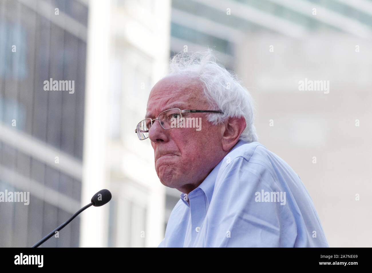 Philadelphia, PA, Stati Uniti d'America - 15 Luglio 2019: 2020 candidato presidenziale Sen. Bernie Sanders unisce un rally di arresto di un imminente chiusura dell'ospedale. Foto Stock