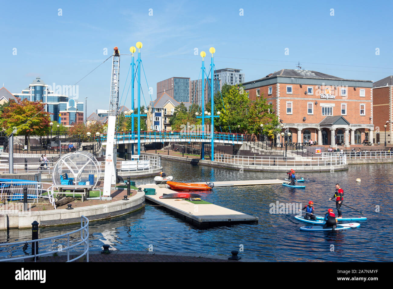 Centro di sport acquatici, Ontario bacino, Salford Quays, Salford, Greater Manchester, Inghilterra, Regno Unito Foto Stock