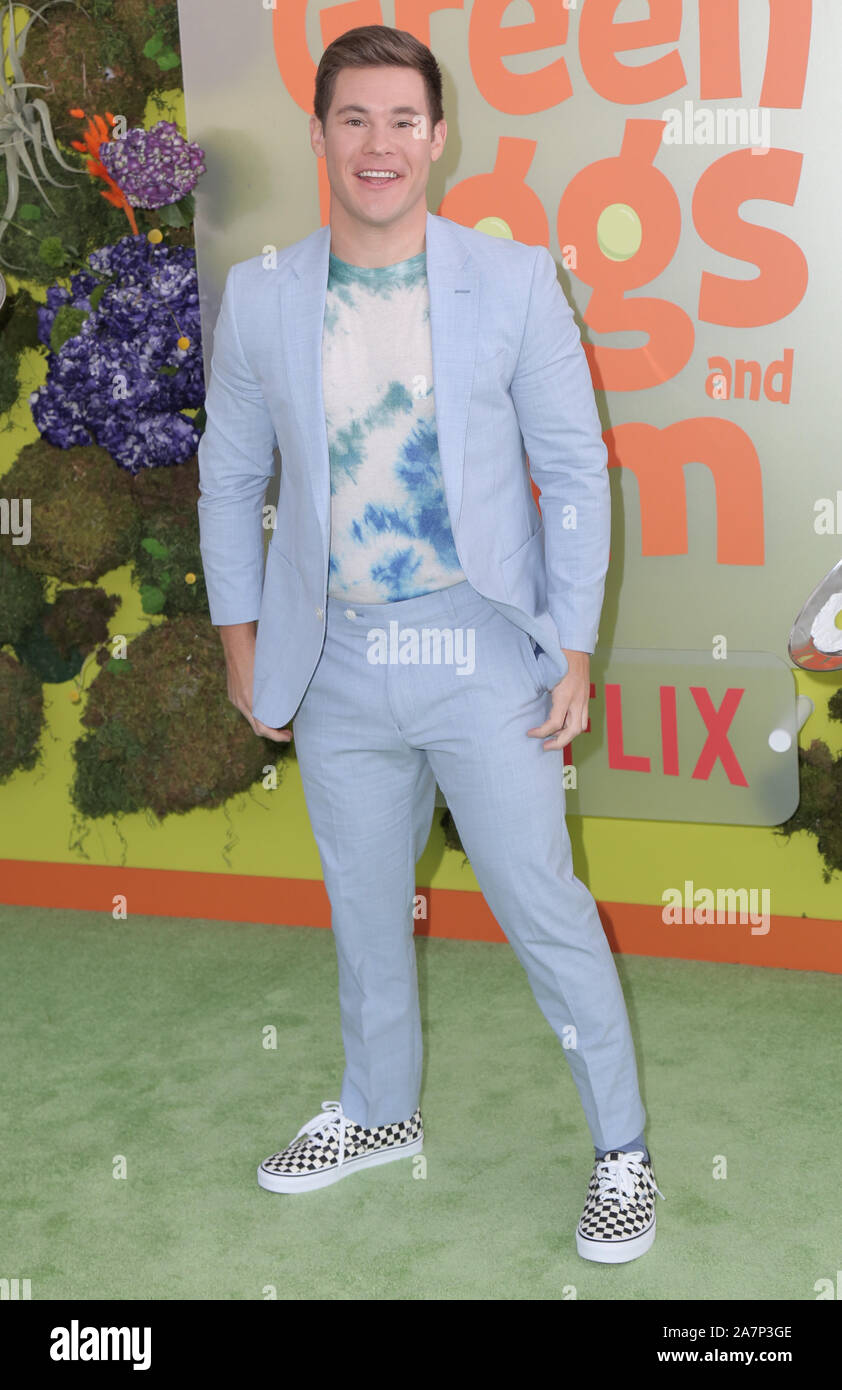 November 3, 2019, USA: 03 Novembre 2019 - Los Angeles, California - Adam DeVine. Premiere di Netflix è ''uova verdi e Prosciutto " tenutasi a Hollywood American Legion. Photo credit: PMA/AdMedia (credito Immagine: © Pma/AdMedia via ZUMA filo) Foto Stock