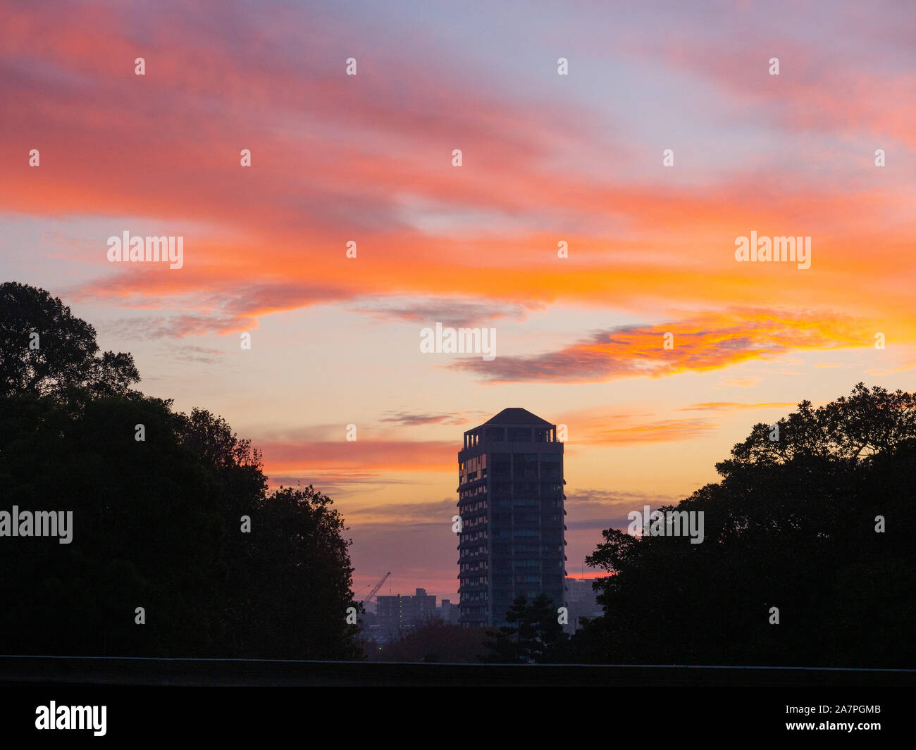 La mattina presto il cielo di Sydney Foto Stock