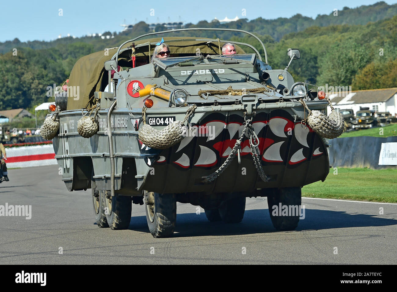 Mitch Hickman, DUKW, carrello anfibio, D-Day commemorazione, settantacinquesimo anniversario dello sbarco in Normandia, seconda guerra mondiale, veicoli militari, Goodwood R Foto Stock