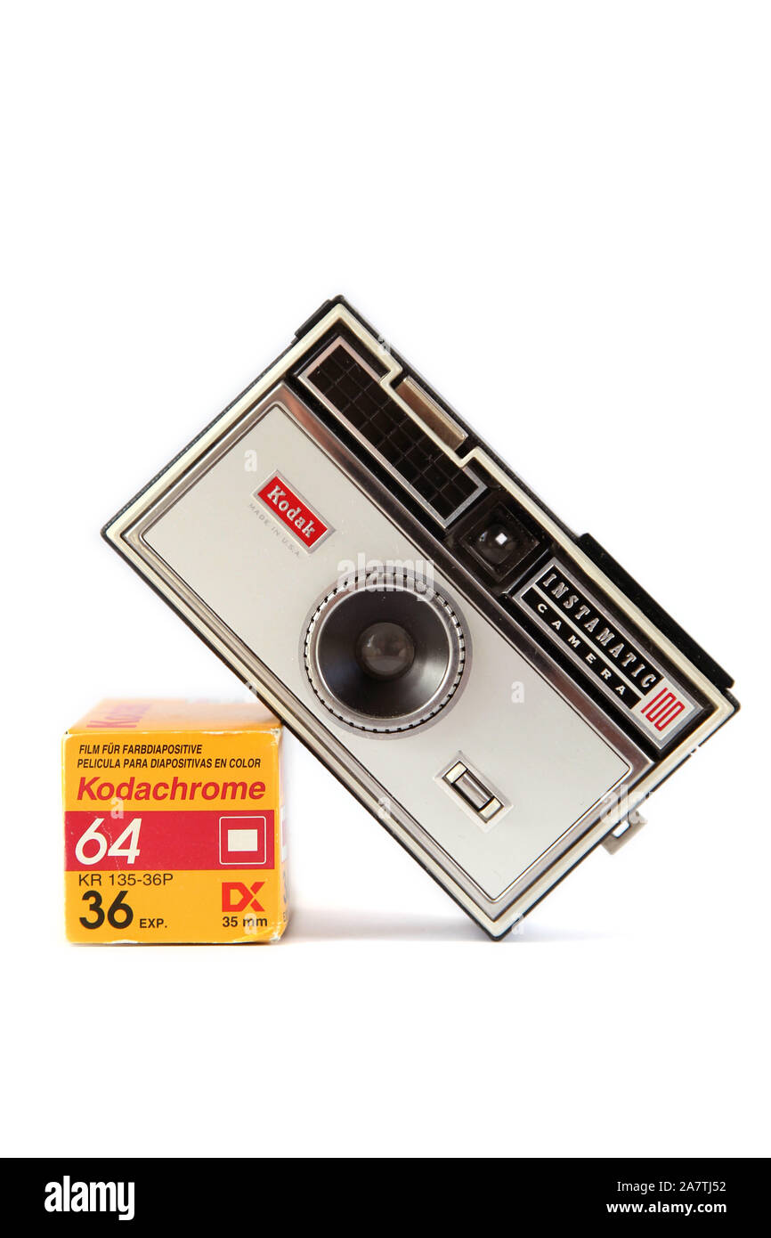 Kodachrome e Kodak Instamatic 100 fotocamera da film maker Kodak. Foto Jeppe Gustafsson Foto Stock
