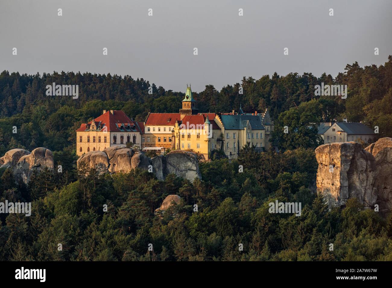 Hruba Skala Chateau nel cuore del paradiso boemo Foto Stock