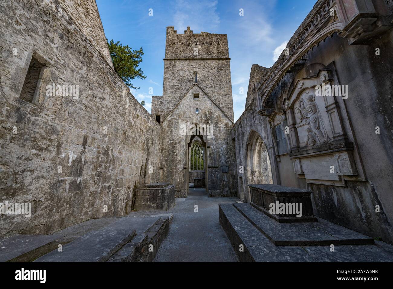 Abbazia Muckross nel Parco Nazionale di Killarney in Irlanda Foto Stock