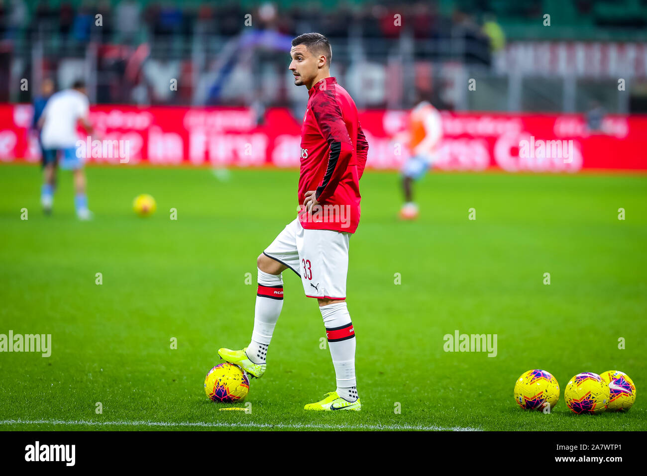 November 3, 2019, Milano, Italia: rade krunic (AC Milan)durante l'AC Milan vs S.S. Lazio, italiano di calcio di Serie A del campionato Gli uomini in Milano, Italia, 03 novembre 2019 - LPS/Fabrizio Carabelli (credito Immagine: © Fabrizio Carabelli/LPS tramite ZUMA filo) Foto Stock