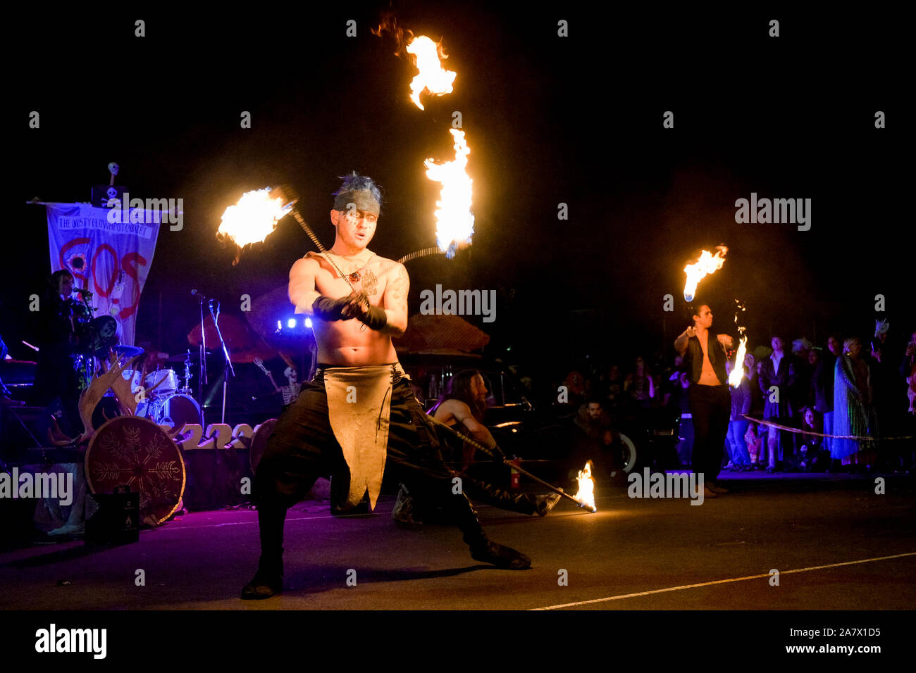 Parade of Lost Souls, Fire show, Vancouver, British Columbia, Canada Foto Stock
