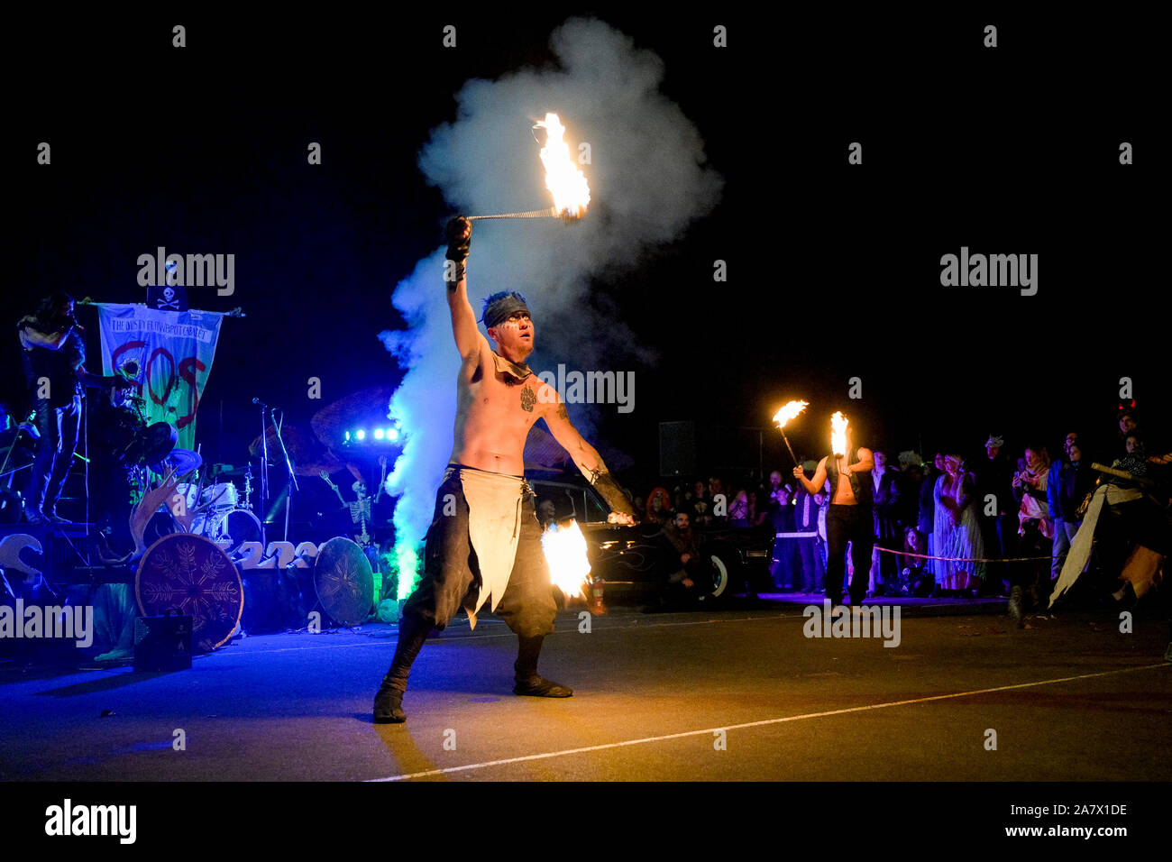 Parade of Lost Souls, Fire show, Vancouver, British Columbia, Canada Foto Stock