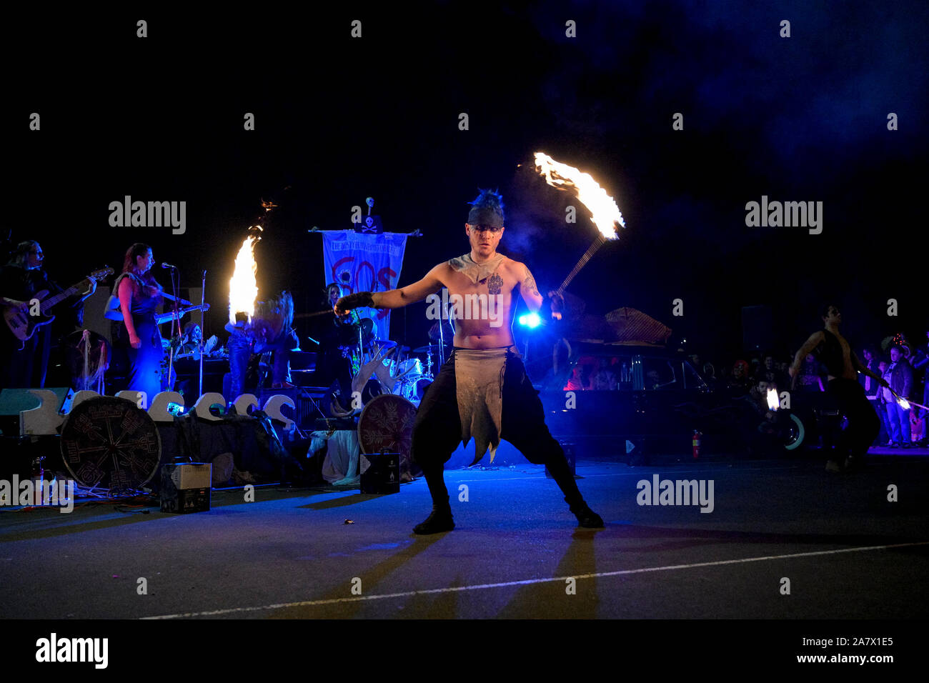 Parade of Lost Souls, Fire show, Vancouver, British Columbia, Canada Foto Stock