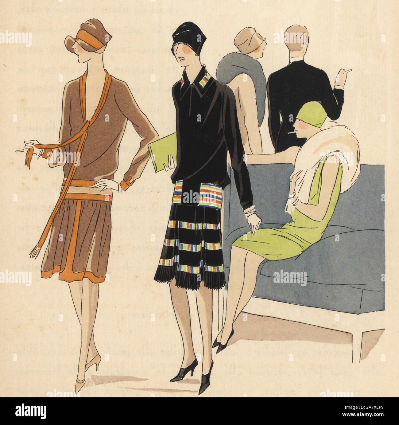 Le donne in abito sportivo di beige e arancio, lana e la donna nel pomeriggio vestito di Scottish moire (watermark di seta). Pochoir Handcolored (stencil) litografia dal lusso francese rivista di moda arte, gotta, Beaute, 1926. Foto Stock